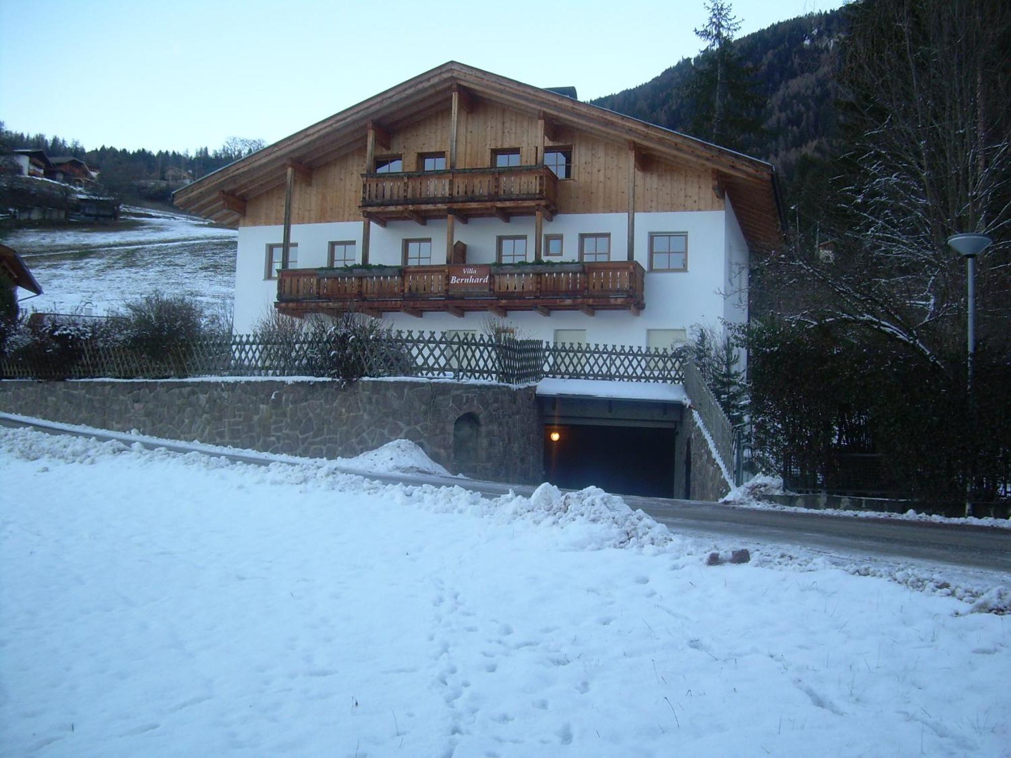 Villa Bernhard 修希 外观 照片